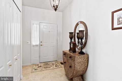 18 Ashley Dr, Delran, NJ 08075 photo 4