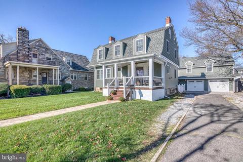 419 E Main St, Maple Shade, NJ 08052 photo 2