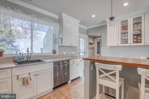 419 E Main St, Maple Shade, NJ 08052 photo 11