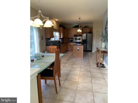 14 Ridgeview Rd, Delran, NJ 08075 photo 8