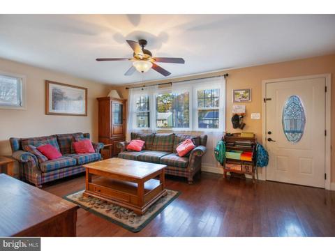 508 8th St, Riverside, NJ 08075 photo 6