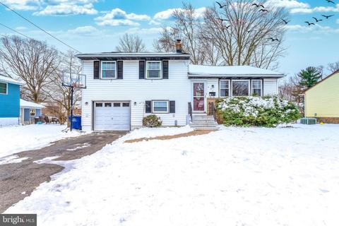 508 8th St, Riverside, NJ 08075 photo 1