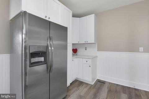 406 E Washington St, Riverside, NJ 08075 photo 14