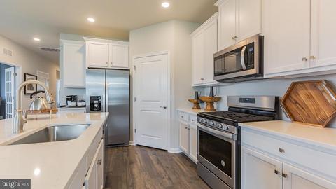 2 Morrison Dr, Delanco, NJ 08075 photo 6