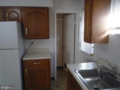 52 E Park Ave, Maple Shade, NJ 08052 photo 5
