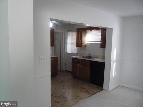 52 E Park Ave, Maple Shade, NJ 08052 photo 8