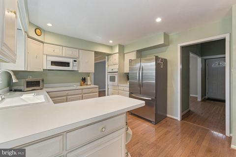 734 Cornwallis Dr, Mount Laurel, NJ 08054 photo 8