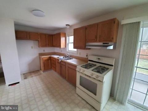 1807 Jackson St, Cinnaminson, NJ 08077 photo 9