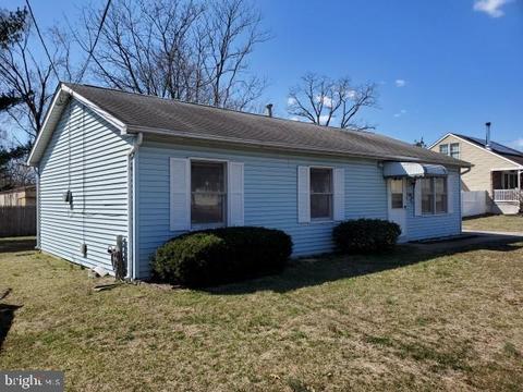 1807 Jackson St, Cinnaminson, NJ 08077 photo 2