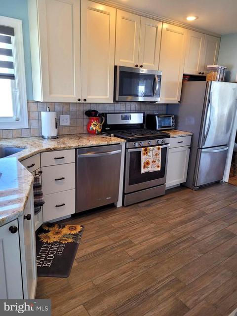 513 Monroe St, Riverside, NJ 08075 photo 9