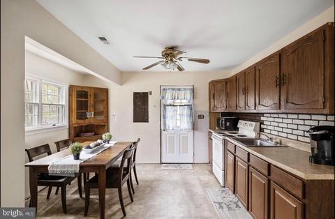 311 Maple Rd, Mount Laurel, NJ 08054 photo 3