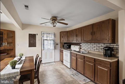 311 Maple Rd, Mount Laurel, NJ 08054 photo 4