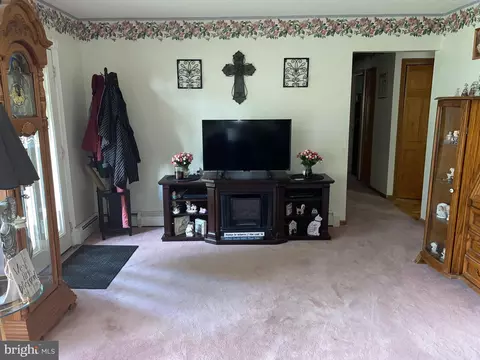 37 High St, Maple Shade, NJ 08052 photo 7