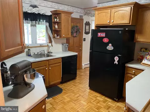 37 High St, Maple Shade, NJ 08052 photo 12