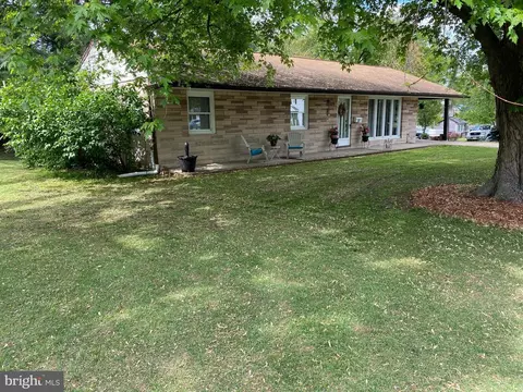 37 High St, Maple Shade, NJ 08052 photo 4