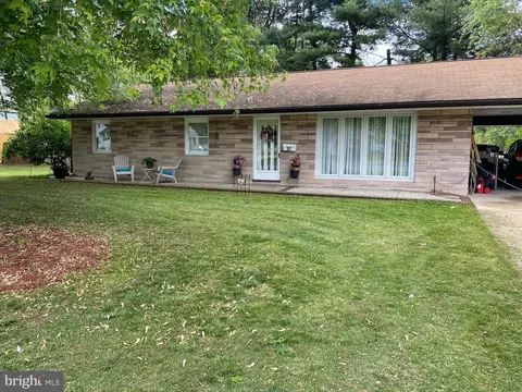 37 High St, Maple Shade, NJ 08052 photo 1