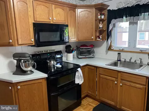 37 High St, Maple Shade, NJ 08052 photo 13