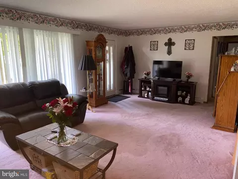 37 High St, Maple Shade, NJ 08052 photo 5