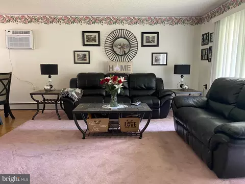 37 High St, Maple Shade, NJ 08052 photo 8