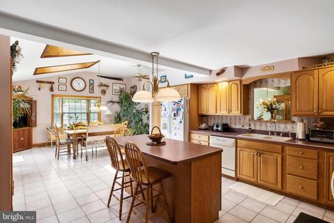 163 Fox Chase Dr, Delran, NJ 08075 photo 11