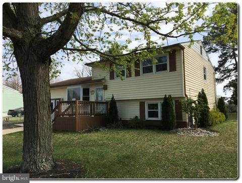 493 Vineland Casa en Venta - Vineland NJ Bienes Raíces - Movoto