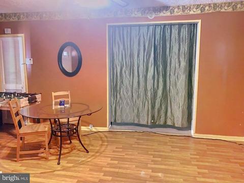 426 E Pine St, Millville, NJ 08332 photo 4