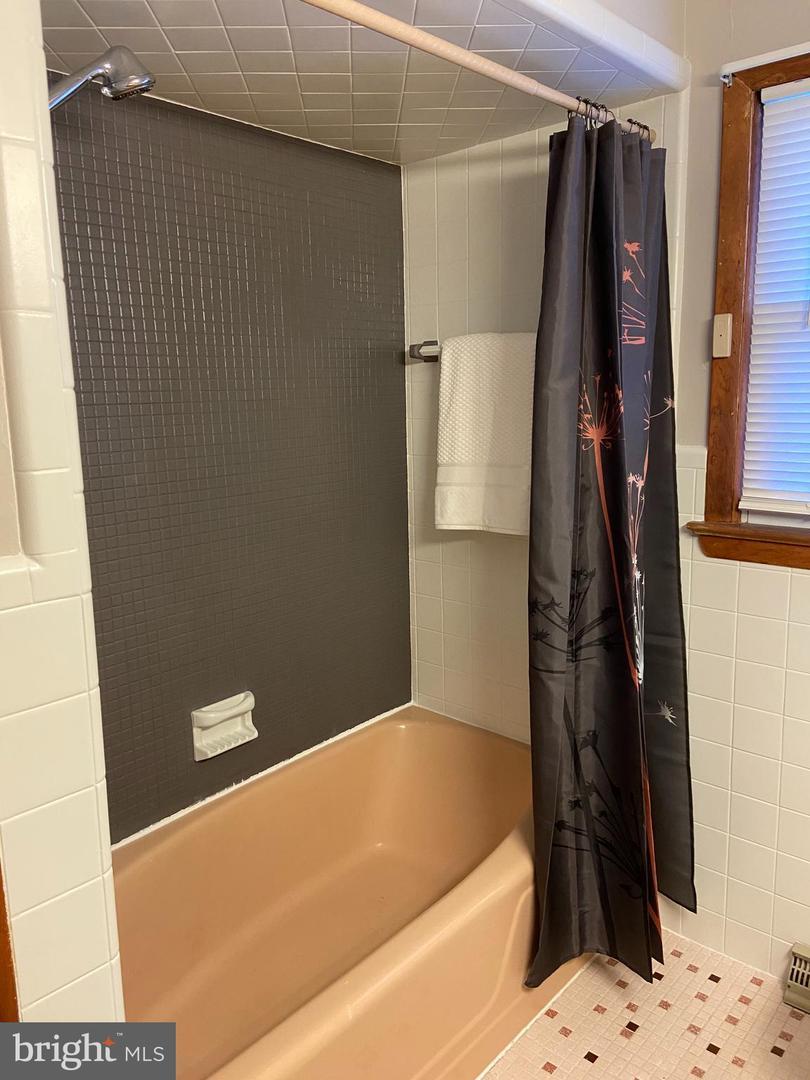  593 N Valley Ave, Vineland, NJ 08360 photo 7