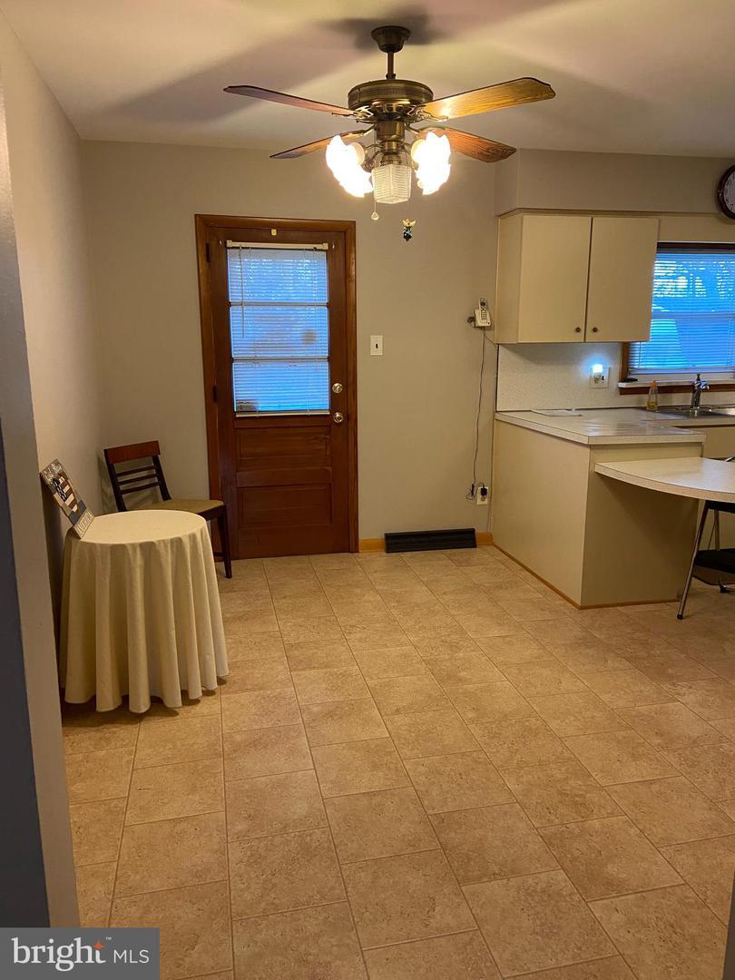  593 N Valley Ave, Vineland, NJ 08360 photo 5
