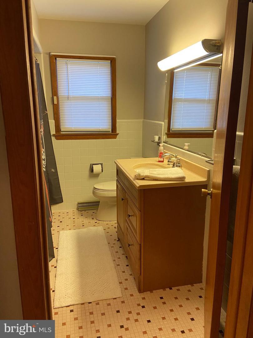  593 N Valley Ave, Vineland, NJ 08360 photo 8