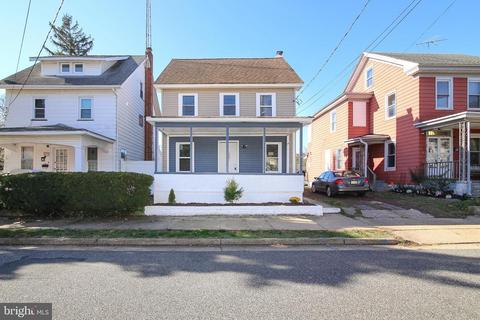 124 S 3rd St, Millville, NJ 08332