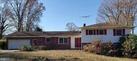 14 Oak Dr, Bridgeton, NJ 08302