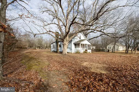 1104 Garrison Rd, Vineland, NJ 08360
