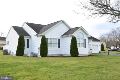 13 Quail Ridge Dr, Bridgeton, NJ 08302