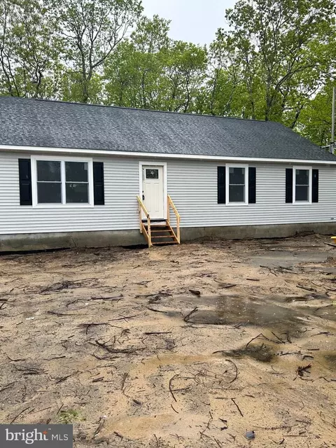 205 W Buckshutem Rd W Rd, Millville, NJ 08332