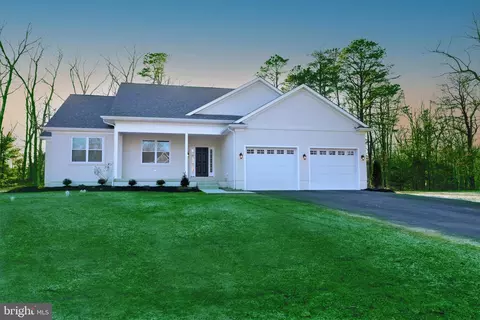 5010 Covered Bridge Rd, Millville, NJ 08332
