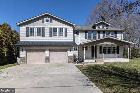 1064 Roosevelt Blvd, Vineland, NJ 08361