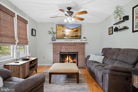 807 N 6th St, Millville, NJ 08332