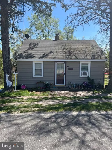 67 Mulford Ave, Cedarville, NJ 08311