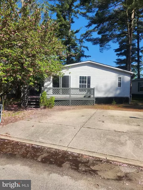800 College Dr #127, Vineland, NJ 08360