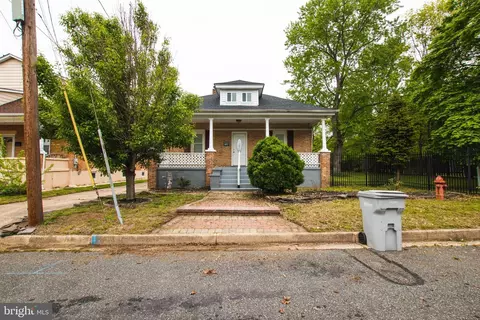 724 Tulip St, Vineland, NJ 08360
