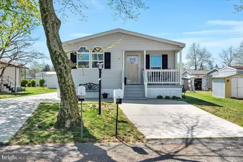 768 Garden Rd E #69, Vineland, NJ 08360