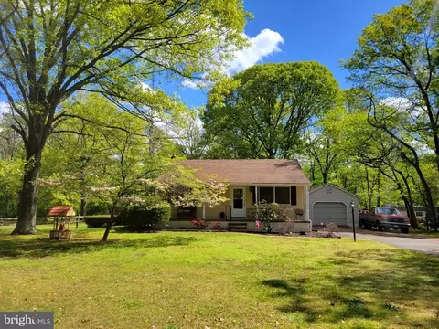 16 Fortune Ln, Millville, NJ 08332