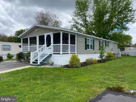 1976 East Ave #212, Vineland, NJ 08360