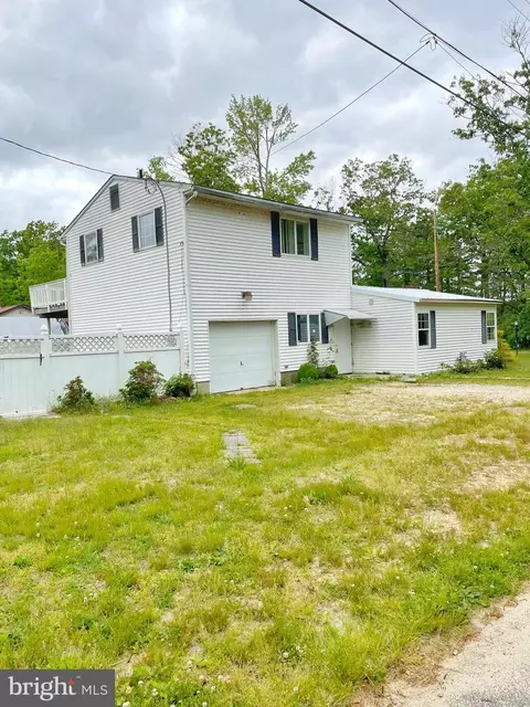 1115 Lakeshore Dr, Millville, NJ 08332