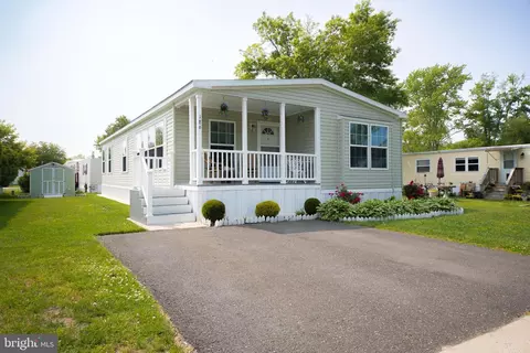 1976 N East Ave #186, Vineland, NJ 08360