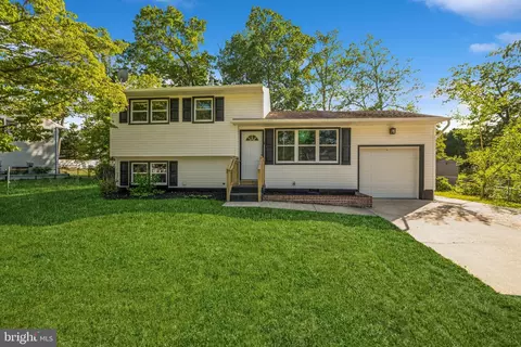 33 Dorset Ave, Millville, NJ 08332