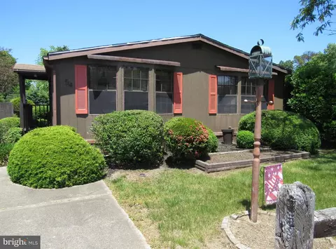 54 Jfk Blvd, Millville, NJ 08332