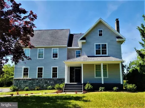 911 Columbia Ave, Newfield, NJ 08344