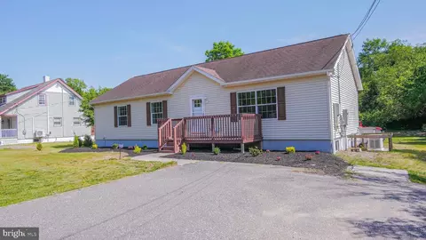 2073 Maple Ave, Vineland, NJ 08360