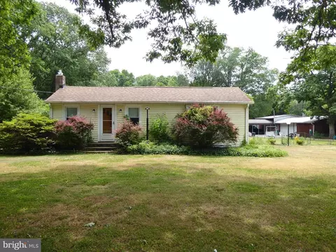 13137 W Buckshutem Rd, Millville, NJ 08332